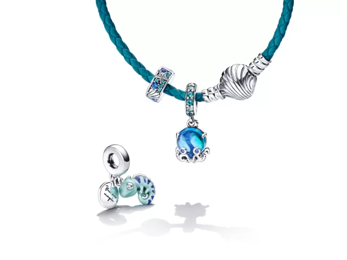 Colour-changing Chameleon Dangle Charm