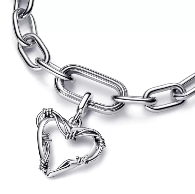 Pandora ME Wire Heart Medallion
