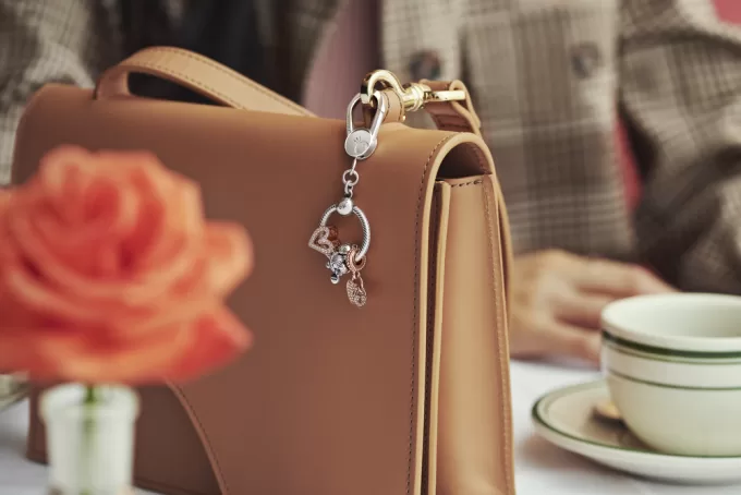 Pandora Moments Small Bag Charm Holder Pandora Moments Small Bag Charm Holder