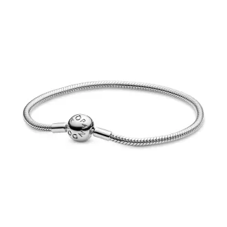 Snake chain silver bracelet with round clasp Snake chain silver bracelet with round clasp