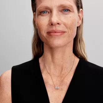 Sparkling Bow Necklace