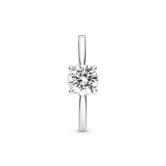 Sparkling Solitaire Ring